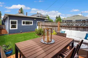2418 Queen Anne Ave N, Seattle, WA 98109 - Photo 30