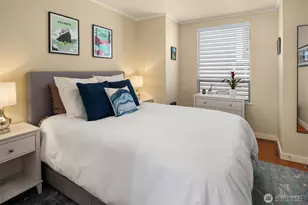 2418 Queen Anne Ave N, Seattle, WA 98109 - Photo 16