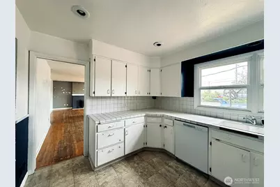 2827 Ocean Beach Highway, Longview, WA 98632 - Photo 8