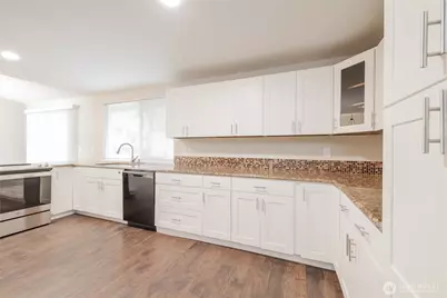 15623 90th Avenue Court E, Puyallup, WA 98375 - Photo 8
