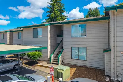 1120 8th Street NE #5, Auburn, WA 98002 - Photo 1