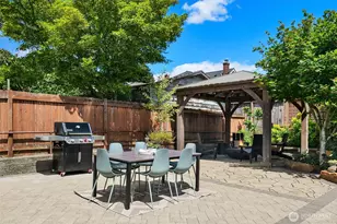 3918 Wallingford Ave N, Seattle, WA 98103 - Photo 16