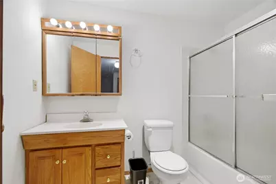 9558 Greenwood Avenue N #309, Seattle, WA 98103 - Photo 10