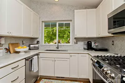 17909 110th Street Ct E, Bonney Lake, WA 98391 - Photo 2