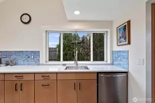 16107 Midvale Ave N, Shoreline, WA 98133 - Photo 12
