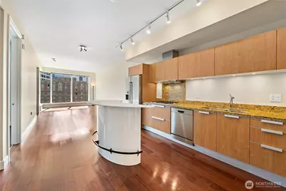1920 4th Avenue #907, Seattle, WA 98101 - Photo 4