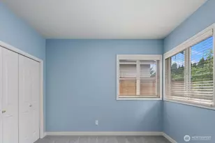 5529 Elizabeth Loop SE, Auburn, WA 98092 - Photo 18