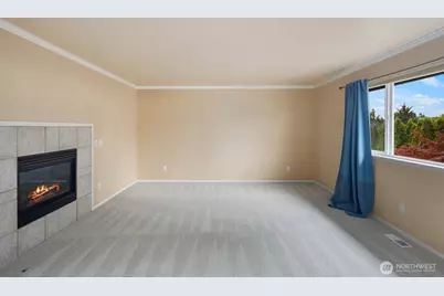 5529 Elizabeth Loop SE, Auburn, WA 98092 - Photo 24