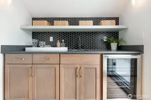 421 N 63rd St, Seattle, WA 98103 - Photo 26