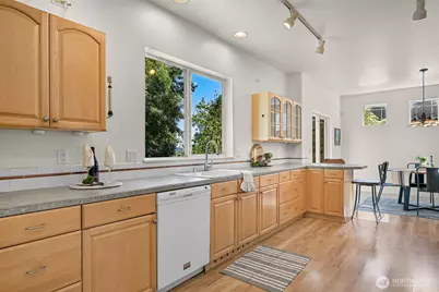 1608 Valhalla Street, Bellingham, WA 98226 - Photo 20