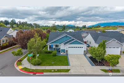 4039 Autumn Way, Mount Vernon, WA 98273 - Photo 2