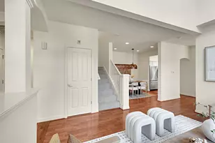 23901 SE 7th Ln, Sammamish, WA 98074 - Photo 4