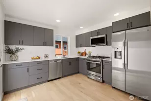 806 NW 50th St, Seattle, WA 98107 - Photo 14