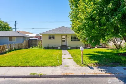 759 C Street NW, Ephrata, WA 98823 - Photo 1