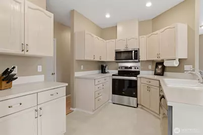 8903 70th Street Ct SW, Lakewood, WA 98498 - Photo 10