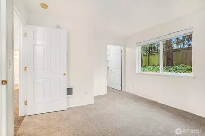 6525 200th Street SW #101, Lynnwood, WA 98036 - Photo 22