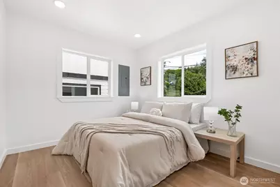 4004 Courtland Place S, Seattle, WA 98118 - Photo 16