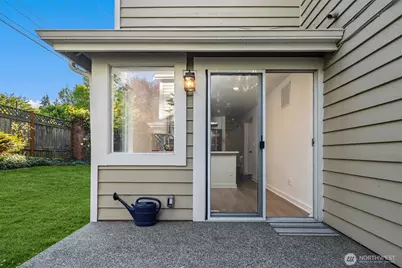 8002 118th Court NE #11, Kirkland, WA 98033 - Photo 16
