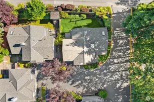 8002 118th Ct NE, Kirkland, WA 98033 - Photo 32