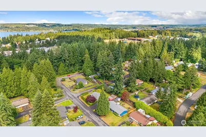 792 NW Firglade Drive, Bremerton, WA 98311 - Photo 32