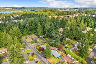792 NW Firglade Dr, Bremerton, WA 98311 - Photo 32