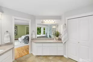 24819 SE 14th St, Sammamish, WA 98075 - Photo 22