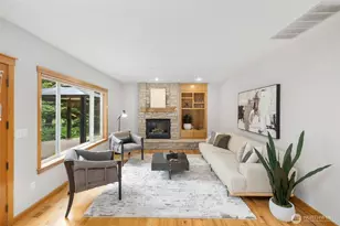 24819 SE 14th St, Sammamish, WA 98075 - Photo 12