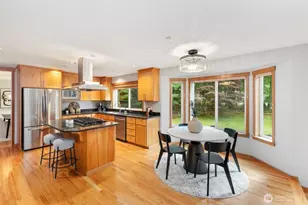 24819 SE 14th St, Sammamish, WA 98075 - Photo 10