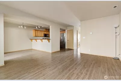 210 NE Melrose Drive, Oak Harbor, WA 98277 - Photo 8