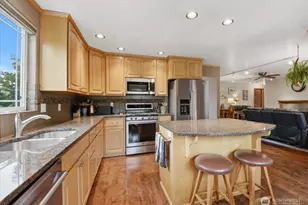 1123 SW Kalama Lp, Oak Harbor, WA 98277 - Photo 10
