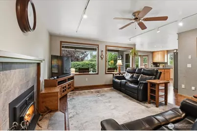 1123 SW Kalama Lp, Oak Harbor, WA 98277 - Photo 12