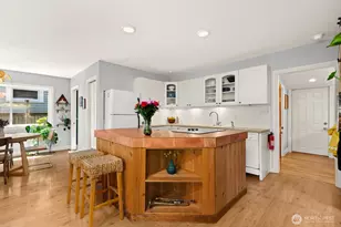 5405 25th Ave SW, Seattle, WA 98106 - Photo 8