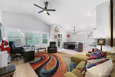 167 NW 12th Court, Oak Harbor, WA 98277 - Photo 2