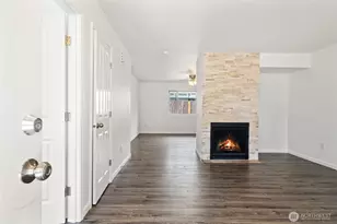 220 NE Tronson Cir, Bremerton, WA 98311 - Photo 2