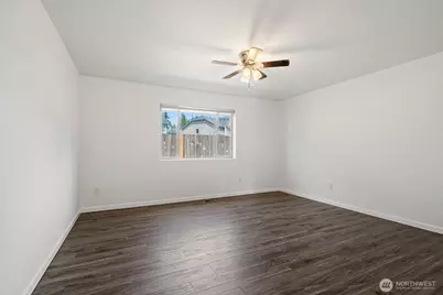 220 NE Tronson Circle, Bremerton, WA 98311 - Photo 6