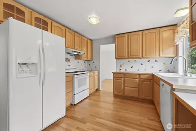 14314 130th Place NE, Kirkland, WA 98034 - Photo 8