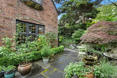 720 Belmont Avenue E #6, Seattle, WA 98102 - Photo 2