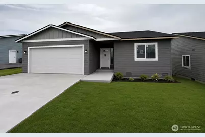 1594 6th Street SE, East Wenatchee, WA 98802 - Photo 1