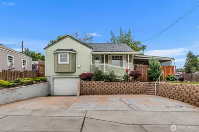 1014 S Mission Street, Wenatchee, WA 98801 - Photo 1