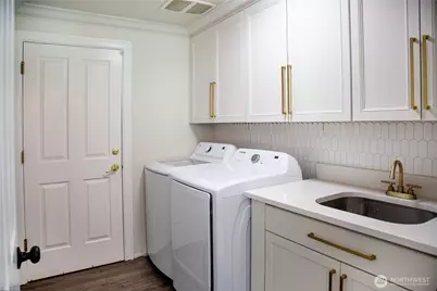 6915 205th Street SE, Snohomish, WA 98296 - Photo 22