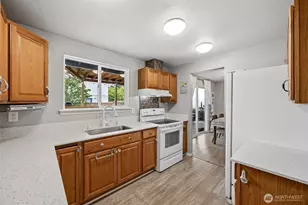 1209 130th St S, Tacoma, WA 98444 - Photo 10