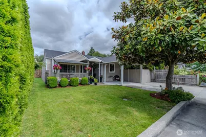 517 E Hazel Avenue, Burlington, WA 98233 - Photo 2