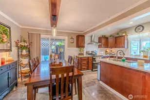517 E Hazel Ave, Burlington, WA 98233 - Photo 12