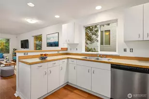 3222 21st Ave W, Seattle, WA 98199 - Photo 8