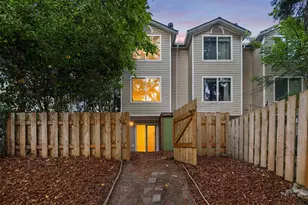 3222 21st Ave W, Seattle, WA 98199 - Photo 1