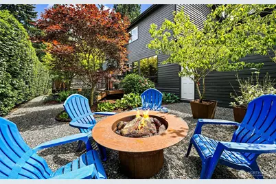 2234 108th Avenue SE, Bellevue, WA 98004 - Photo 32