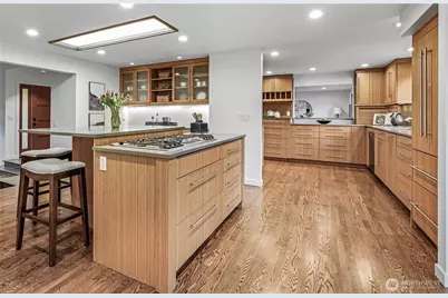 2234 108th Avenue SE, Bellevue, WA 98004 - Photo 10