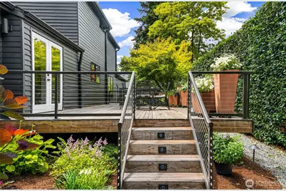2234 108th Avenue SE, Bellevue, WA 98004 - Photo 30