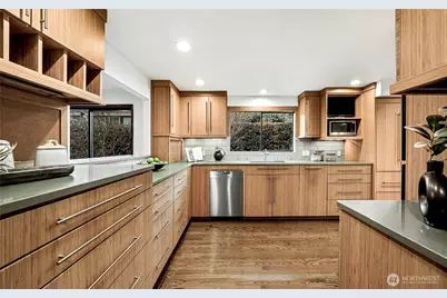 2234 108th Avenue SE, Bellevue, WA 98004 - Photo 12