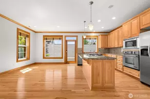 2575 NE Park Dr, Issaquah, WA 98029 - Photo 8